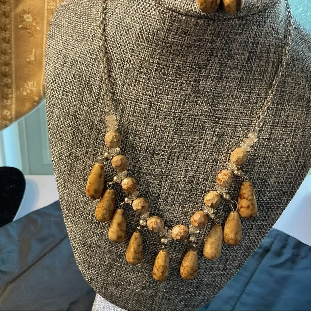 Elegant Brown and Beige Marbled Beaded Necklace and Earring Set